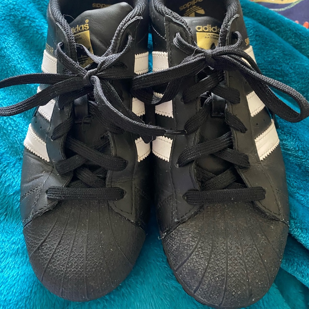 Shell Toe Adidas